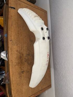 3vc-f1511-00-00 Yamaha 90-98 Rt-180 Oem Front Fender