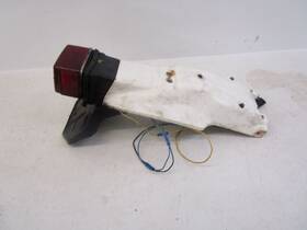 42u-21611-00-00 Yamaha 89 Xt350 Xt 350 Rear Fender Tail Light 1984-1991