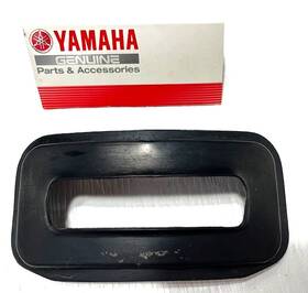 4wm-21649-00-00 Yamaha Road Star Xv1600 Silverado Damper Rear Fender Oem
