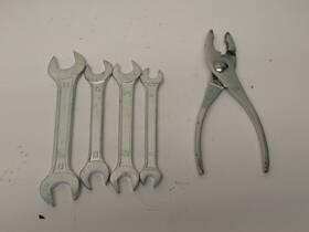 5a8-w2810-00-00 Yamaha 1981 Xv750 Virago Xv 750 Tool Kit With Bag