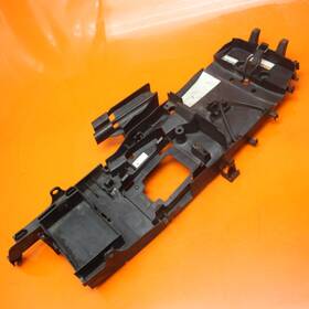 5sl-8212b-00-00 Yamaha 03-05 Yzf R6 06-09 R6s Oem Rear Back Tail Undertail Battery Tray Plastic