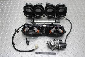 7811288 Yamaha 2009 Yzf R1 Airbox Servo Motor/fuel Injection Rail/ntake Velocity Stacks