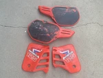 Honda CR125 CR250 Oem Left Right Gas Tank Shrouds & Side Plates 1985 - 1986 Z. Fixed Price $109.99.