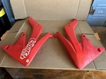 05 Honda CRF450R Right Left Gas Tank Shroud Side Cover Set Oem -xx. Fixed Price $34.99.