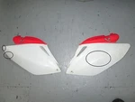 CRF-250R Honda Oem Lh/rh Side Covers. Fixed Price $38.99.